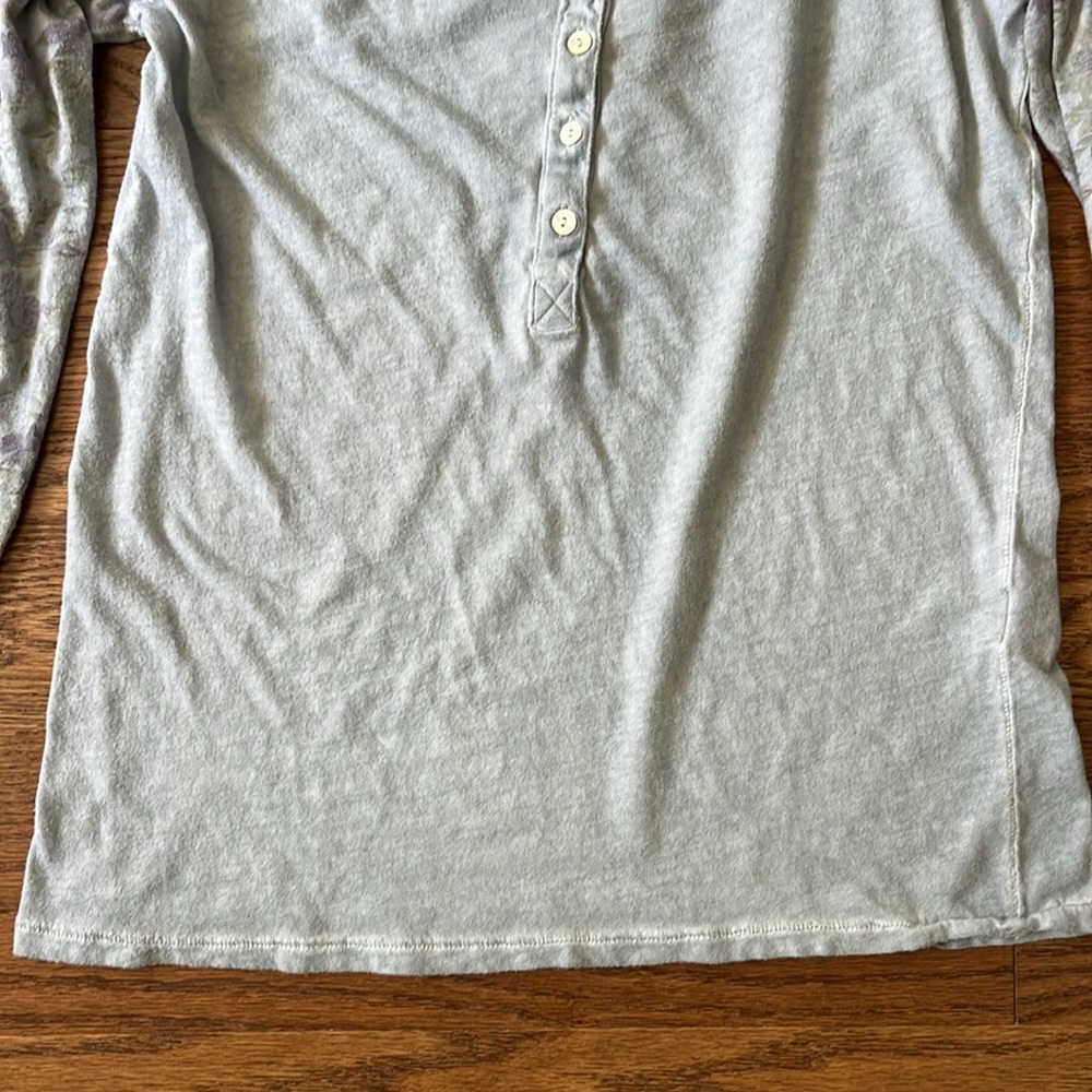 Lucky Brand Vintage Blue Henley. - Picture 5 of 7